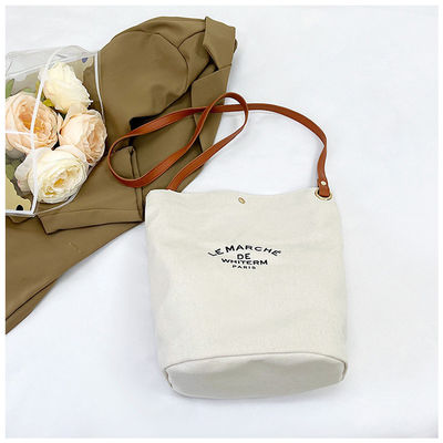 A mais recente bolsa de balde feminina de lona média de moda para a impressão de crossbody de verão de 2024