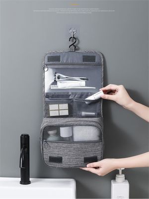 Ferradura de fecho de fecho de viagem impermeável Saco de armazenamento de cosméticos masculinos para homens elegantes em movimento
