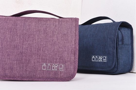 Ferradura de fecho de fecho de viagem impermeável Saco de armazenamento de cosméticos masculinos para homens elegantes em movimento
