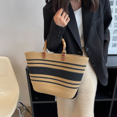 Mulheres elegantes Bolsa de palha de praia tecida Bolsa casual feita à mão Bolsas de ombro de rotão
