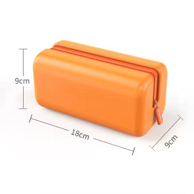 Saco de maquiagem de silicone quadrado com design e material impermeáveis