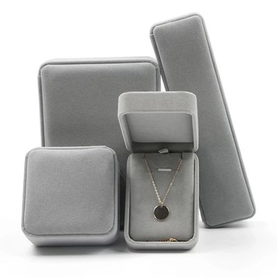 Compradores Logotipo personalizado Anel Pendente Pulseira Veludo Caixa de jóias Organizador de jóias Caixas de presentes