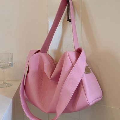 Saco versátil feminino 2024 com travesseiro esquivado Instagram Design e grande capacidade
