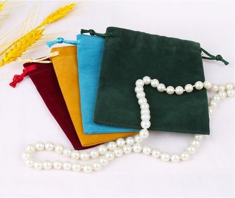 Bolsas coloridas de cordas de veludo para embalagem e exibição de jóias personalizadas