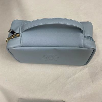 Bolsa de maquiagem grande à moda Bolsa de higiene de couro à prova d'água Bolsa de maquiagem grande plana bolso interno portátil Bolsa cosmética personalizada para mulheres