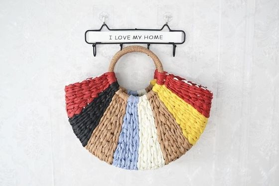 Rainbow Gift Bags Collection Eco Handmade Rattan Woven Straw Tote Bag com fecho aberto