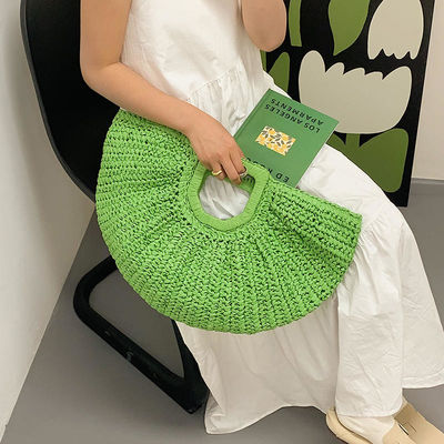 Saco de Tote de palha tecido à mão em forma de meia lua para compras em 2023 Fashion Summer Beach