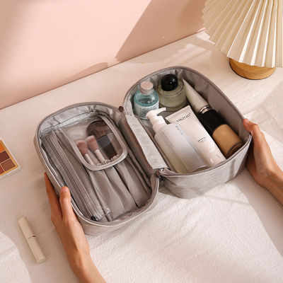 Saco cosmético impermeável essencial para mulheres