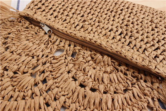 Saco de praia Tassel feito à mão Raffia Rattan Crossbody para férias de viagem de verão das mulheres