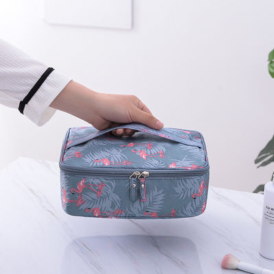 Outdoor Girl Cosmetic Bag Maquiagem Bag Feminino Toiletries Organizador Com Estilo Moderno