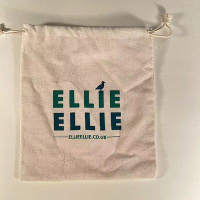 Logotipo personalizado Impresso de lona orgânica de algodão Saco de corda para embalagem de joias