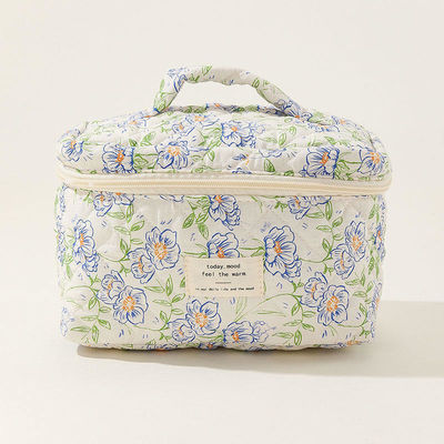 Saco de maquilhagem floral de colcha de retalhos para vida diária e viagens