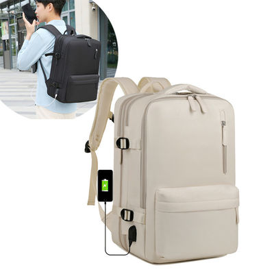 OEM/ODM aceita Mochila funcional de viagem com carregamento USB