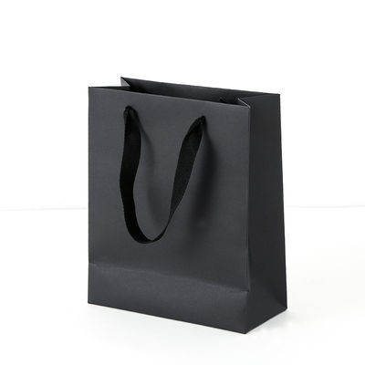 Logotipo impresso personalizado Luxo Boutique Shopping Bolsas de presente de papel Embalagens personalizadas