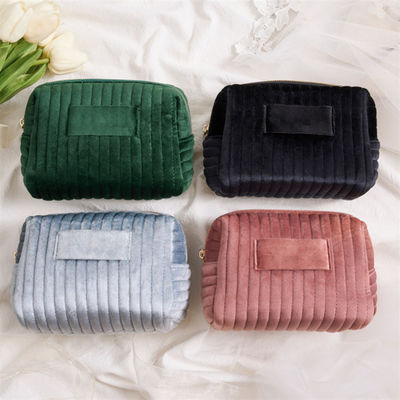 Bolsa de roupa de banheiro de veludo com fecho de fecho de fecho para necessidades de viagem confortáveis e elegantes