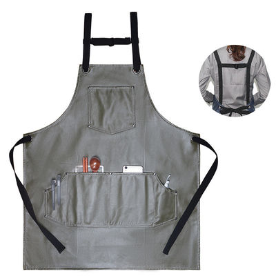 Sacos de vestuário de couro com cobertura de poeira pendurada