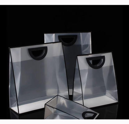 Bolsas de presente de casamento de PVC de design personalizado Bolsas personalizadas para compras e itens cosméticos