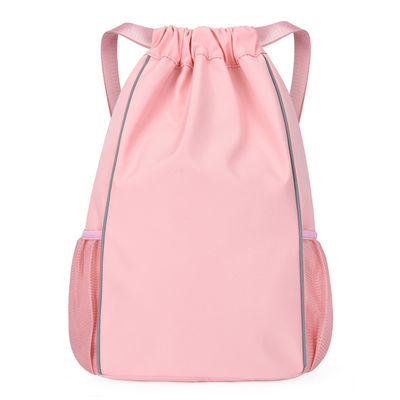 Mochila de atividades ao ar livre com design de voleibol e compartimento para laptop