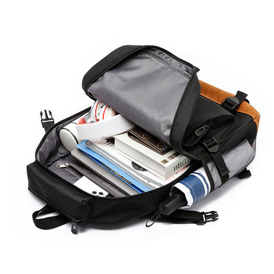 Mochila masculina à prova d'água para caminhadas e escaladas com alça dura e revestimento de poliéster