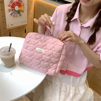 Poliéster Custom Logo Puffed Puffer Pouch Maquiagem de grande capacidade Bolsas de colcha de retalhos Caixa cosmética