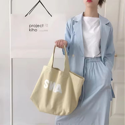 Saco de compras personalizado com design dobrável e padrão de impressão