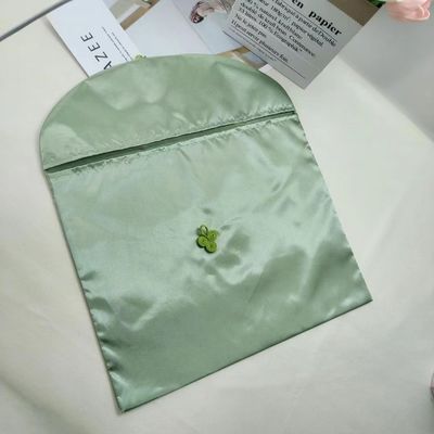 Saco de envelope de cetim elegante para logotipo personalizado Saco de poeira flip Peruca roupa interior lenço embalagem