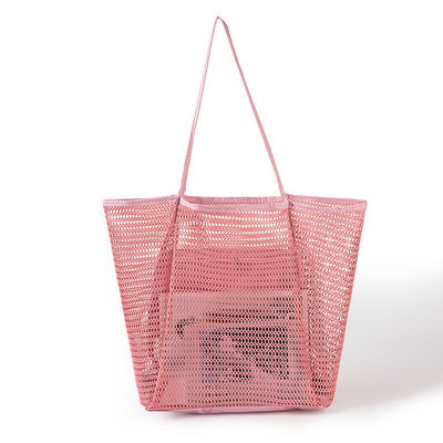 Saco de crochê de um ombro feito à mão Design de tecelagem para um visual casual e simples de verão na praia