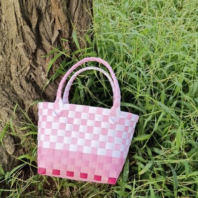 Mulheres ecológicas Triângulo de palha Saco Raffia para viagens e saídas