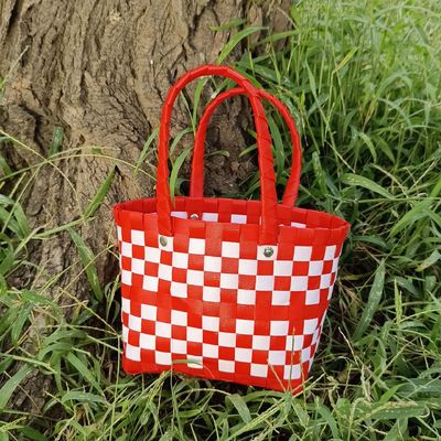 Mulheres ecológicas Triângulo de palha Saco Raffia para viagens e saídas