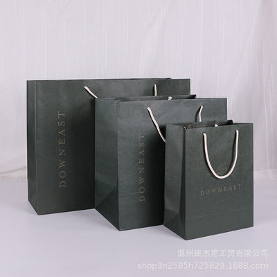 Vestuário de luxo Venda de Presentes Negro Joialharia Saco de papel com cor personalizada