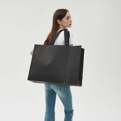 Vestuário de luxo Venda de Presentes Negro Joialharia Saco de papel com cor personalizada