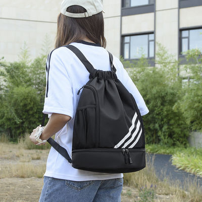 20-37 Litros de capacidade Mochila leve com corda de tração para basquetebol e futebol
