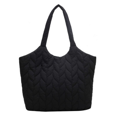 Regalos reutilizáveis Inverno Quilt Puffy Puffer Tote Saco para Mulheres Logotipo personalizado Impresso