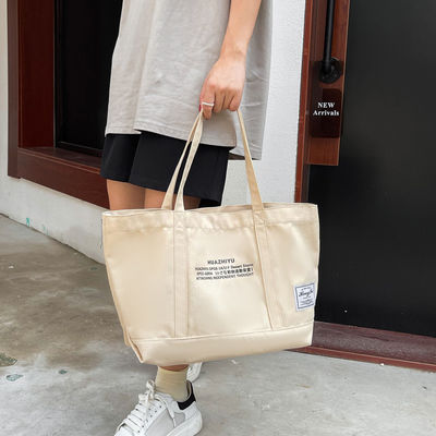 Saco de moda customizado com embreagem de tamanho médio e embreagem incluída