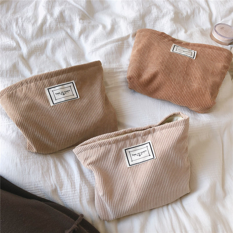 O mais recente maquiagem de corduroy da moda Bolsa de fechadura Saco de higiene O mais recente design 2021