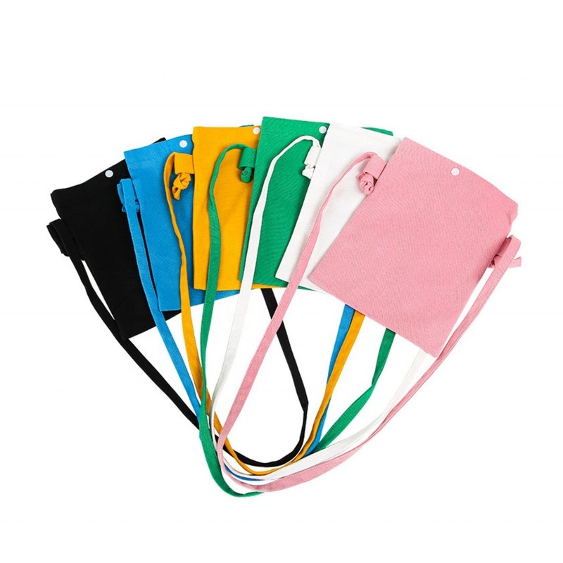O presente do festival é um saco de compras em mini tela em cores personalizadas para a vida escolar diária
