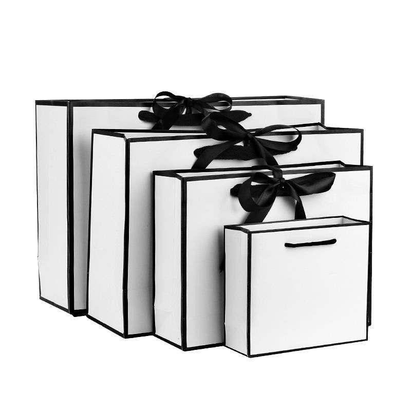 Saco de papel preto para presente personalizado